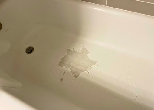 Peeling Bath tub